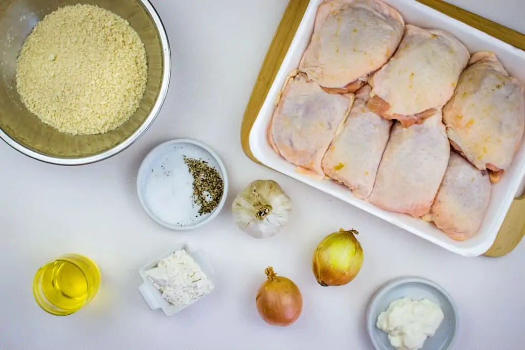 ingredients to make oven baked chicken thighs with onion gravy