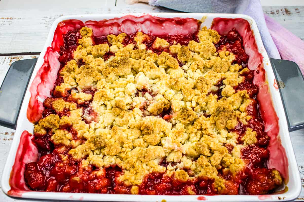 Rhubarb and Strawberry Crumble Cook What You Love