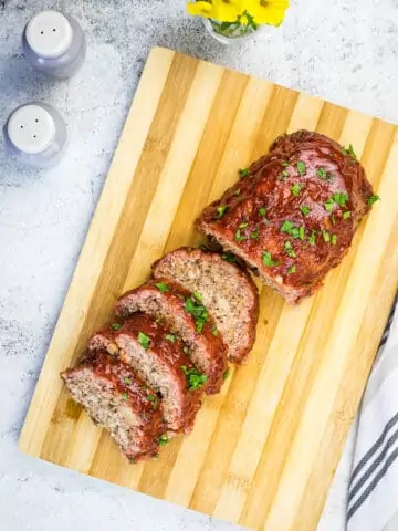 smoked meatloaf on a cutting board