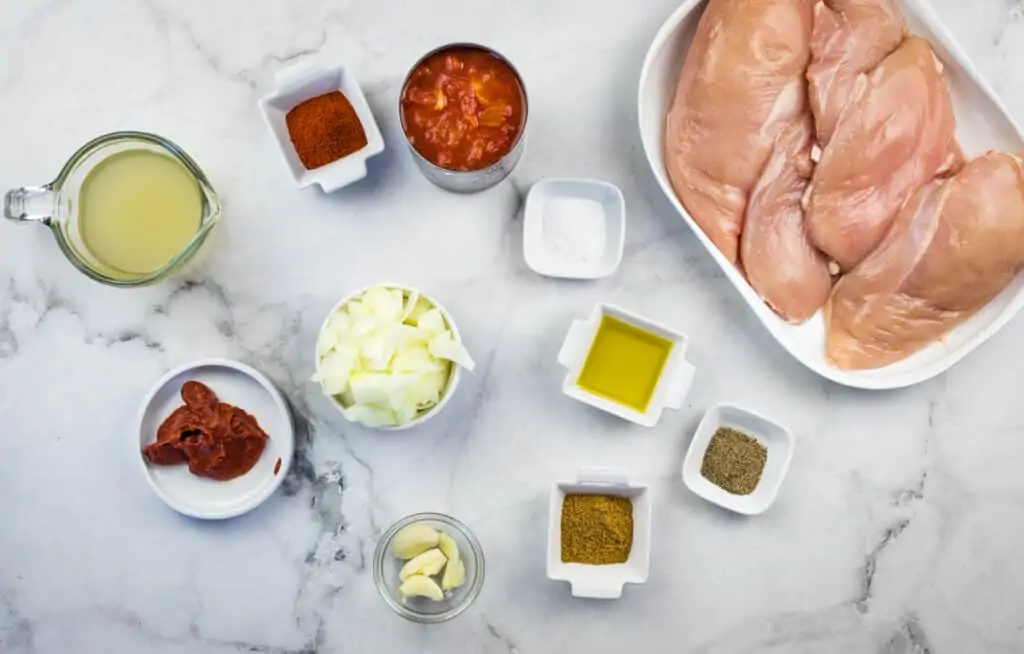 Ingredients to make chicken tinga instant pot.