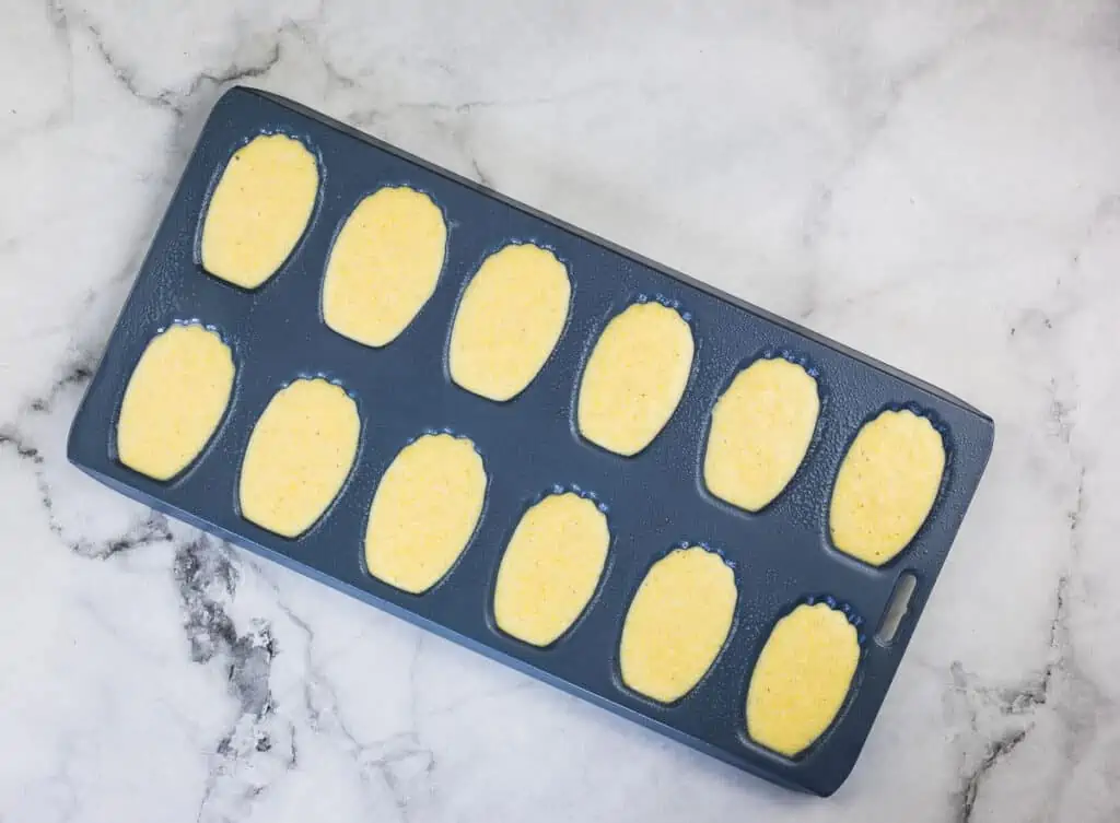 filled madeleine cookie mold