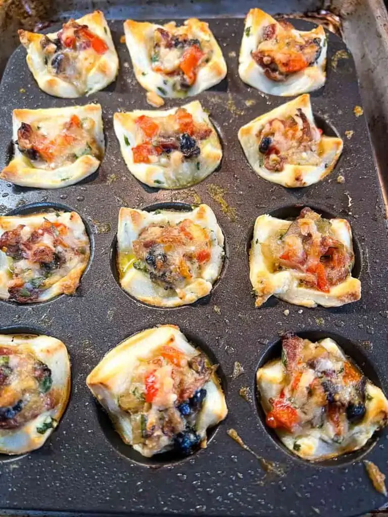 Baked tartlets out of the oven.