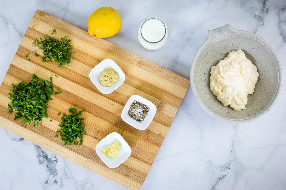 Buttermilk Ranch dressing ingredients.