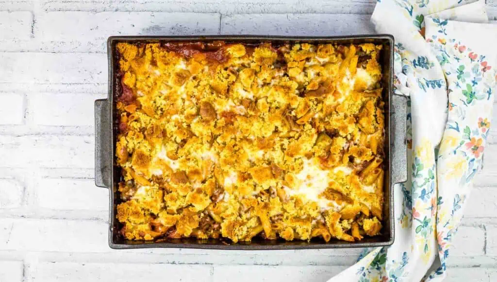 A baking dish with a casserole in it.