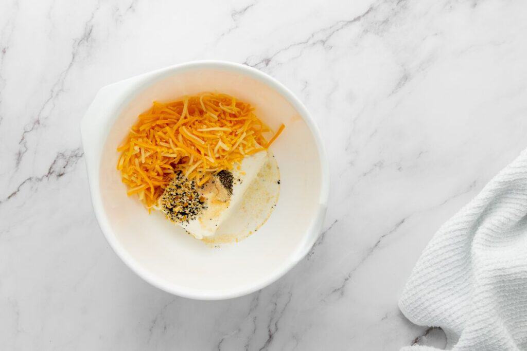 Mix the ingredients.