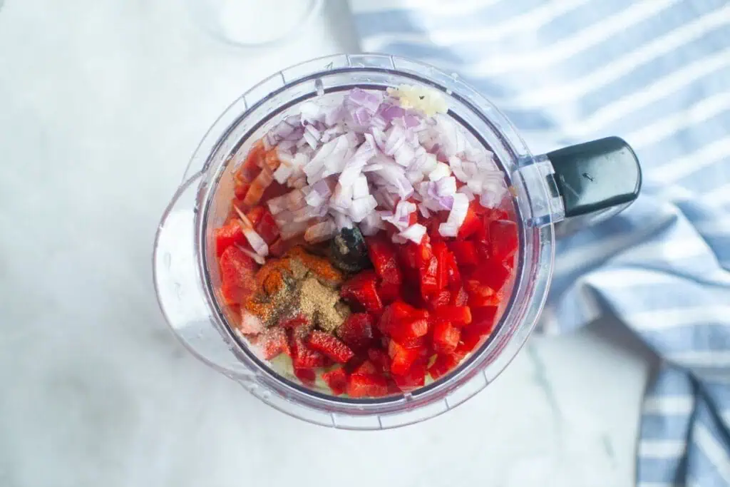 Process of making Classic Gazpacho.