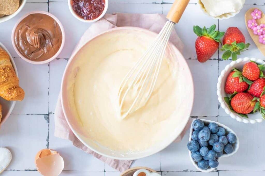 Stir until the batter become smooth.