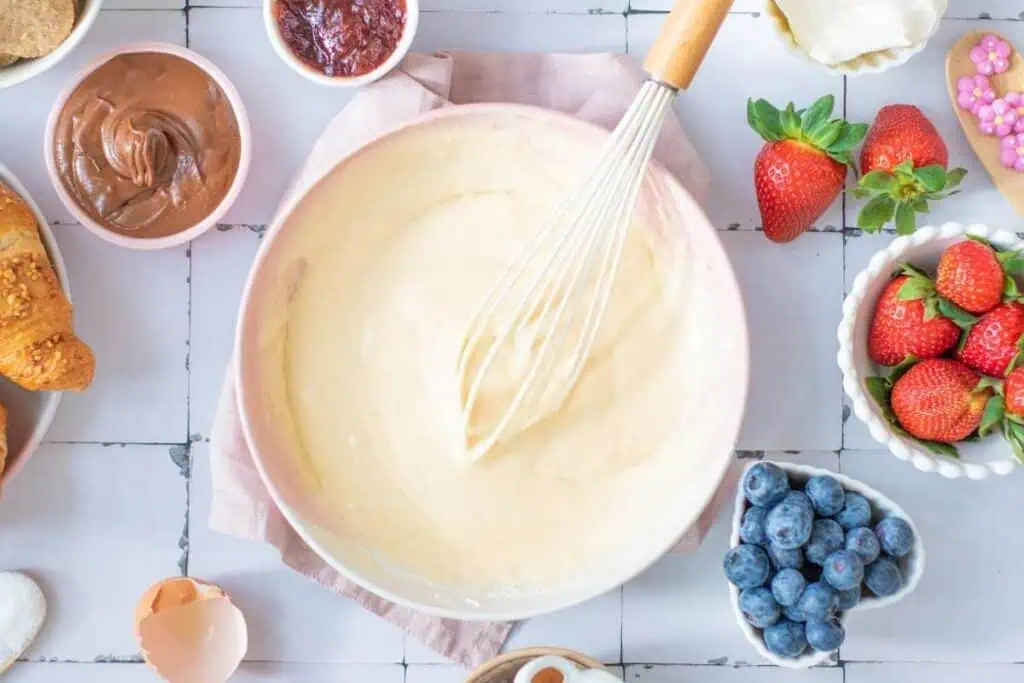 Stir until the batter become smooth.